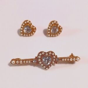 Gold Heart Jewelry Set with Pearls